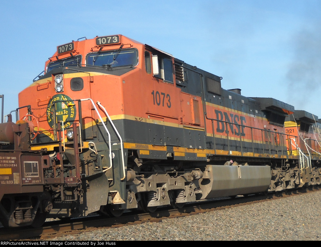 BNSF 1073